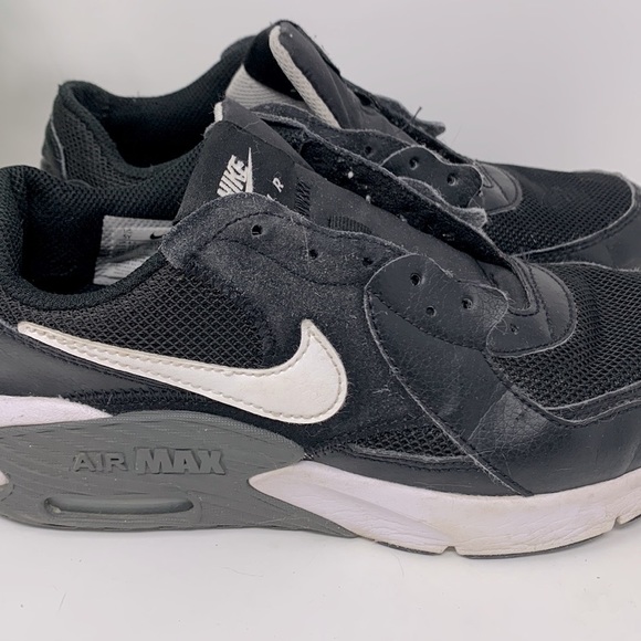 Nike Air Max Excee Low Youth Sz 5 Boys Black White Running Sneakers - Picture 2 of 12